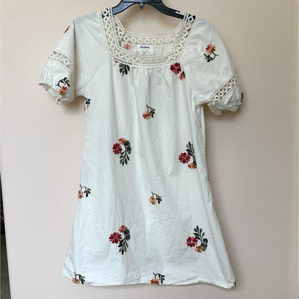 Kindred Anthropologie Mini Dress Sm Embroidered Floral White Peasant Cottage